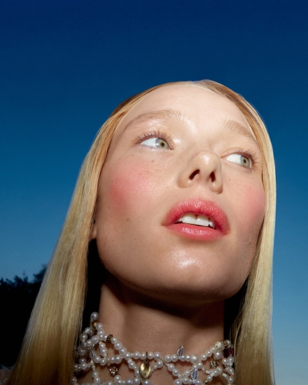 Pop bloom beauty a graphic flash beauty series by laia benavides